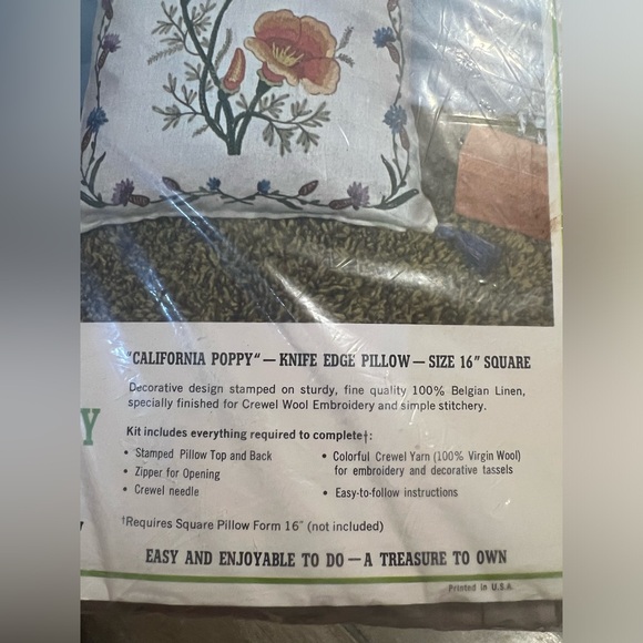 VTG Bucilla Creative Needlecraft Crewel Embroidery Kit "California Poppy" 8143 - Picture 3 of 4